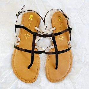 BOGO BC Super Woman Sandals Size 8 New $59
